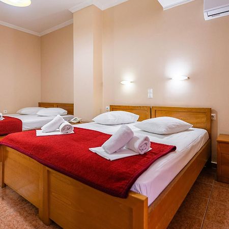 Faros II Hotel Piraeus Exterior photo