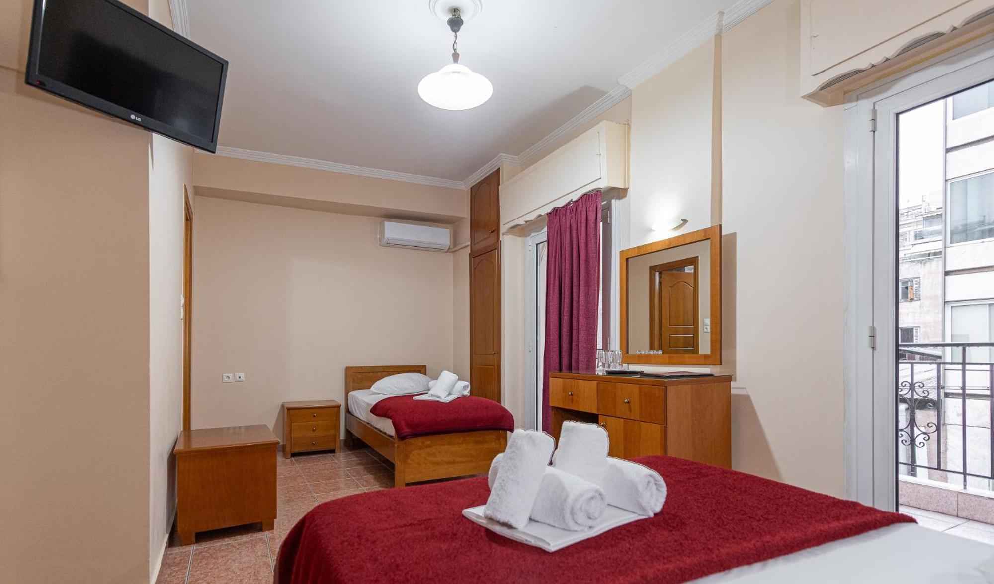 Faros II Hotel Piraeus Exterior photo